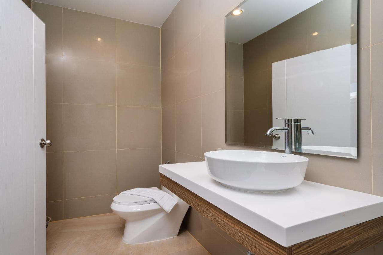 Hotel Thames Tara Pool Phuket - Sha Extra