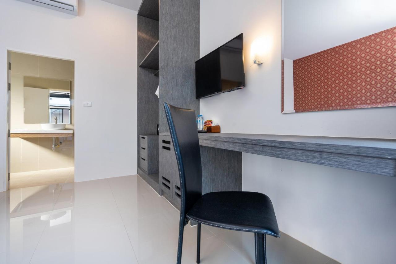 Hotel Thames Tara Pool Phuket - Sha Extra 5*